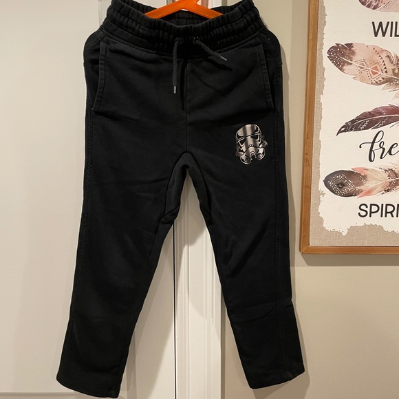 Star Wars Gap Darth Vader Sweatsuit Kids 6-7 - Picture 5 of 7